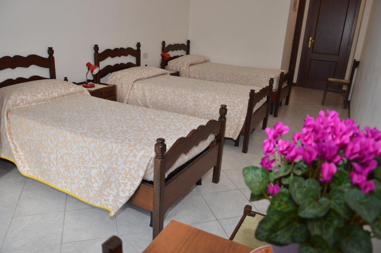 Domus Achille Fosco Hotel Ciampino Eksteriør billede